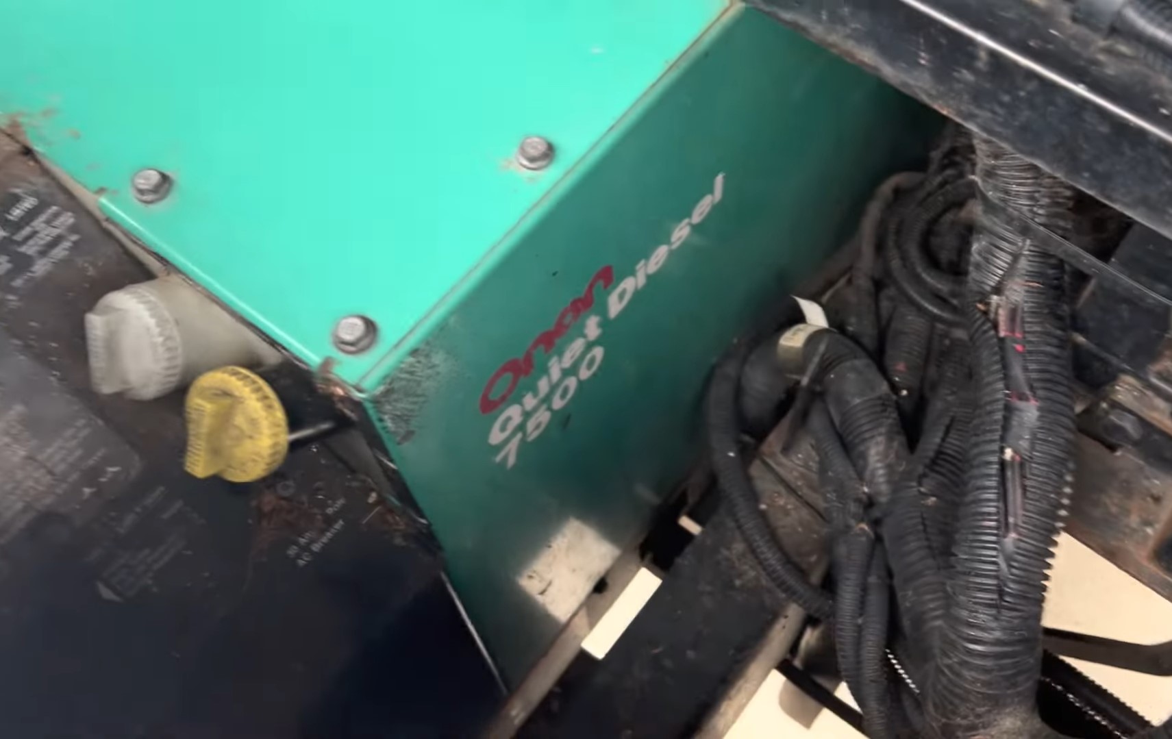 2000 Fleetwood Bounder 39Z — Onan Quiet Diesel 7500 generator