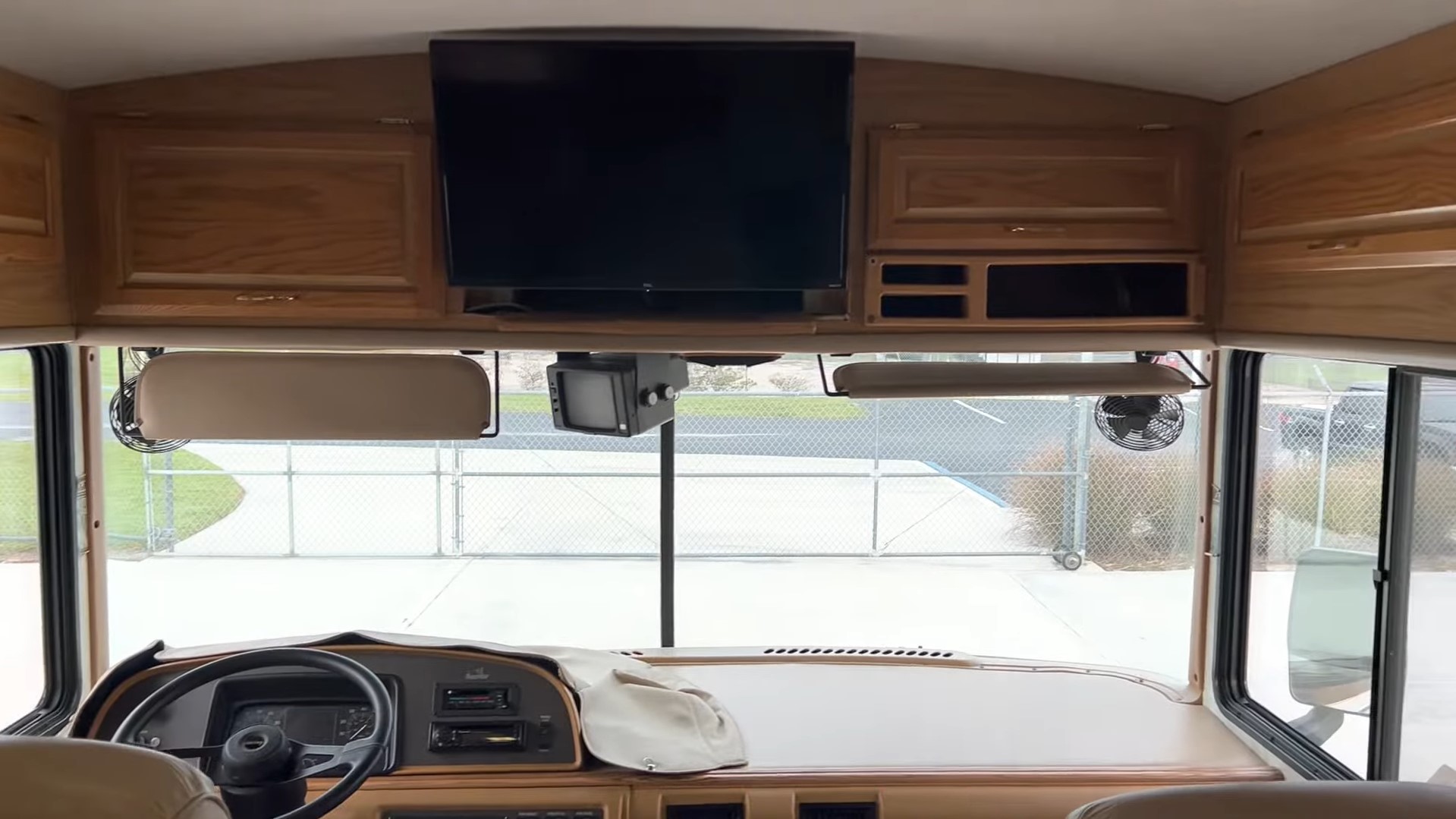 2000 Fleetwood Bounder 39Z — cockpit with new smart TV overhead