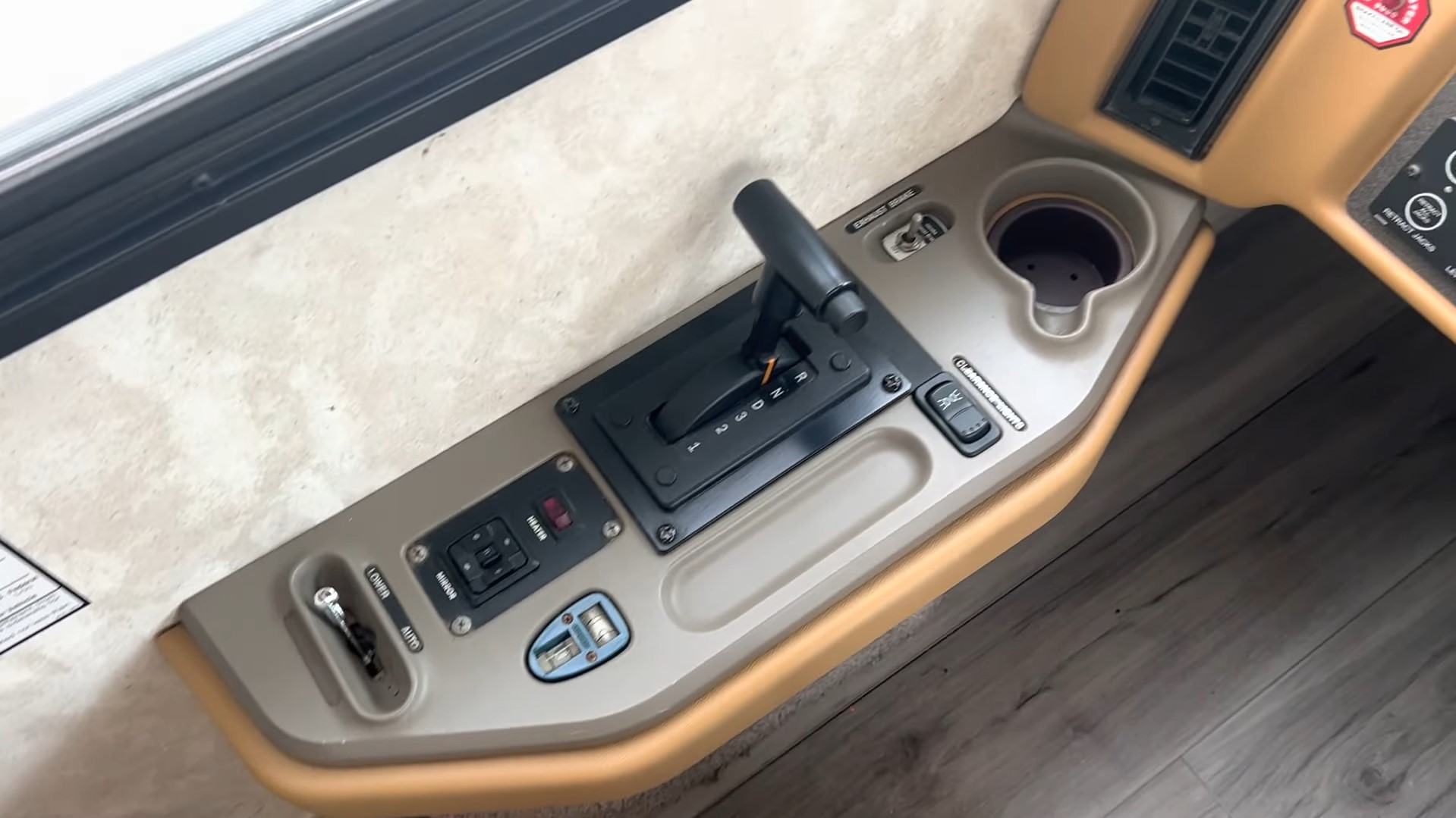 2000 Fleetwood Bounder 39Z — Allison shifter and driver console